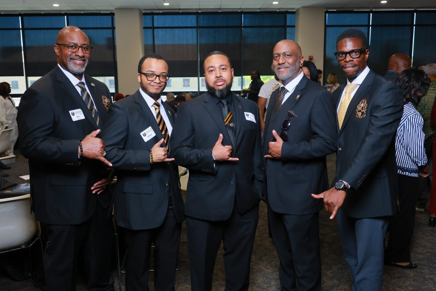 GLEF Alumni posing for photo op
